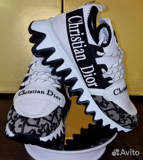 Кроссовки женские турция