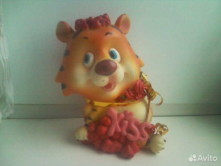 Копилки,подсвечник,гольф,колокольчики