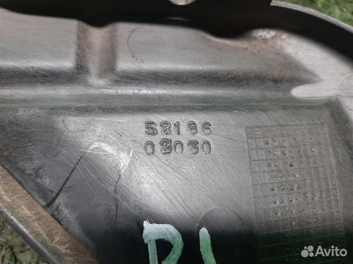 Пыльник кузова Toyota Corolla E120 2006