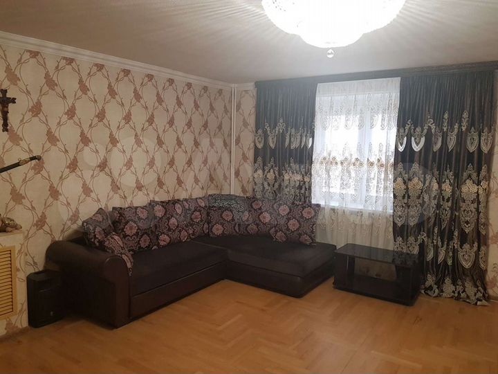 4-к. квартира, 138 м², 1/5 эт.