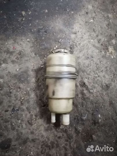 Бачок Гур Mitsubishi Pajero pinin