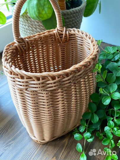 Корзина плетеная