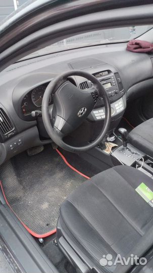 В разборе Хендай Элантра Hyundai Elantra