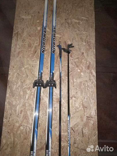 Беговые лыжи