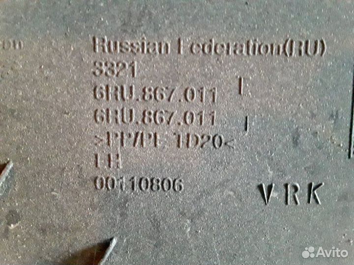 Обшивка двери передняя левая Volkswagen Polo sedan