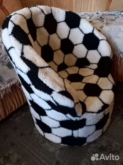 Детское кресло