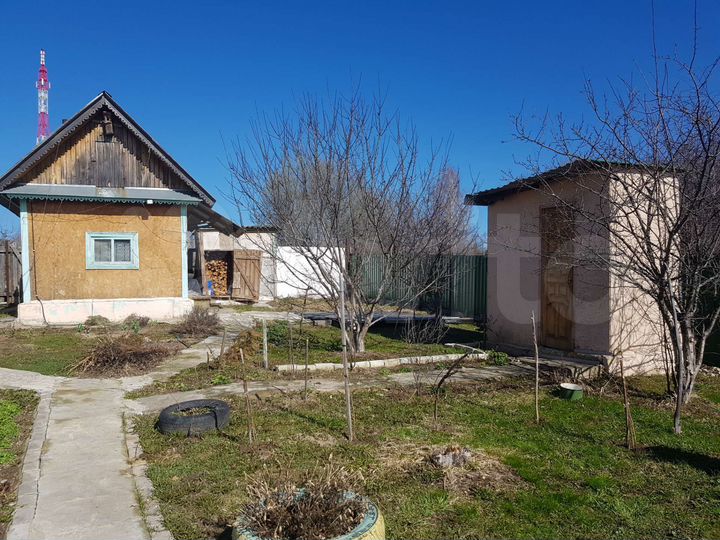 Дом 38,1 м² на участке 11,42 га