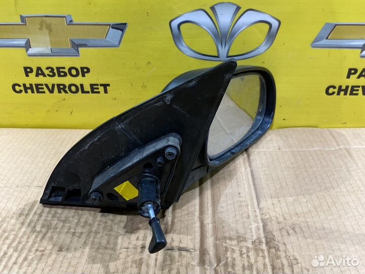 Правое механическое зеркало Шевроле lacetti