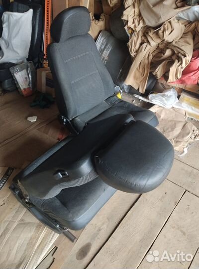 Сиденья передние ваз 21213