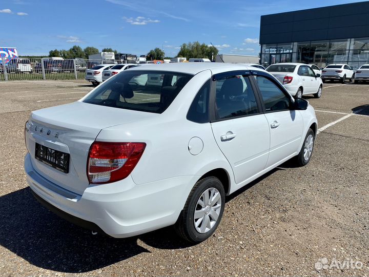 LADA Granta 1.6 МТ, 2023