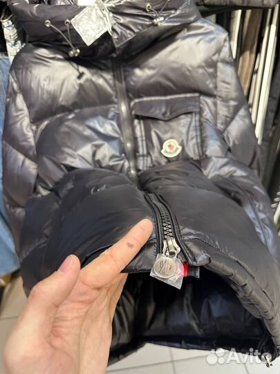 Пуховик moncler