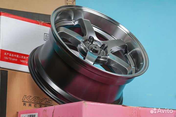 Литые диски Advan Racing R18 9.0J 5x114.3 *E068