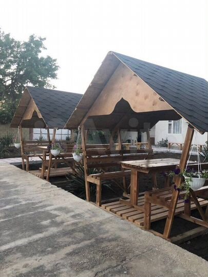 Дом 200 м² на участке 8 сот.