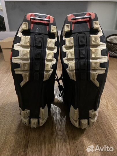 Лыжные ботинки коньковые rossignol