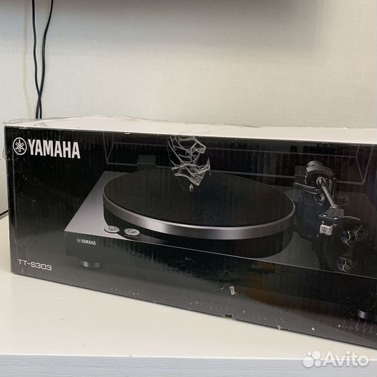 Виниловый проигрыватель Yamaha TT-S303