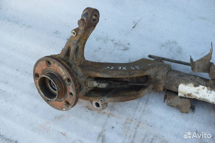 Ступица передняя правая Volvo XC60 2012