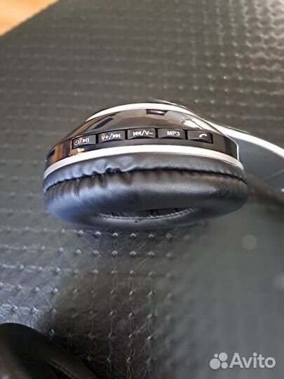 Беспроводные наушники