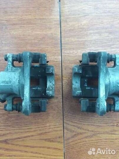 Суппорт задний Lexus HS250h