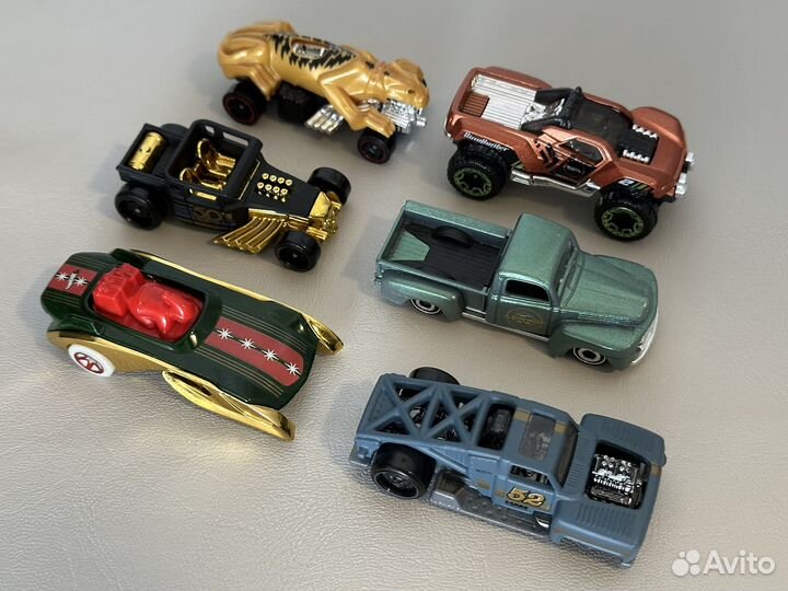 Машинки Hot Wheels