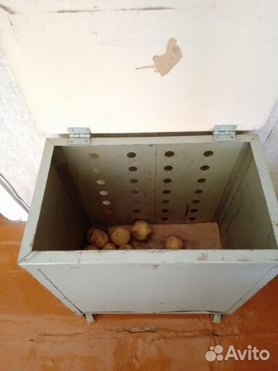 Ящик для хранения овощей