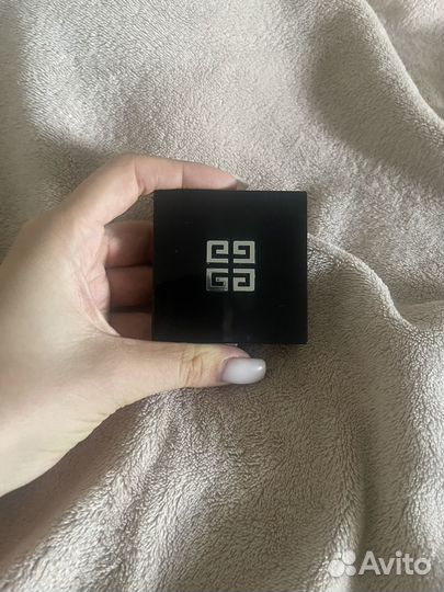 Givenchy пудра хайлайтер