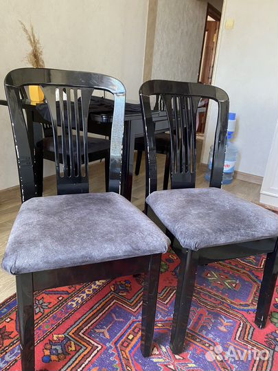 Кухонный стол и стулья бу