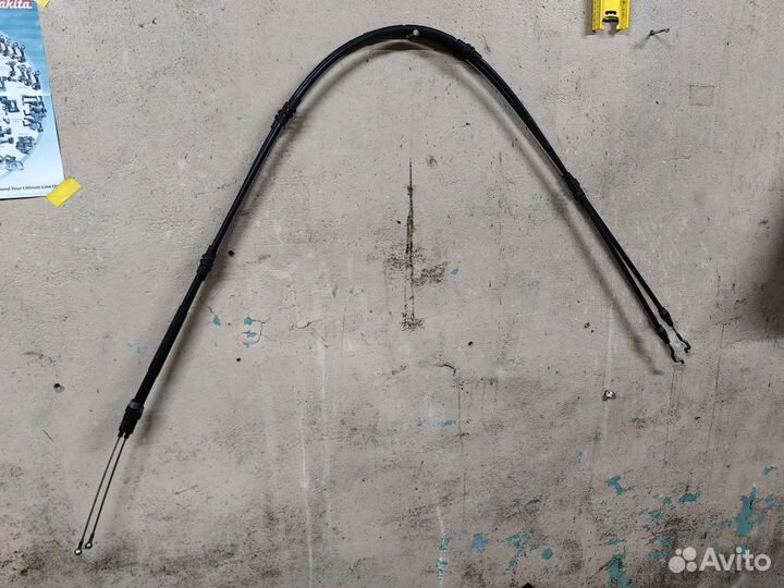 Трос стояночного тормоза