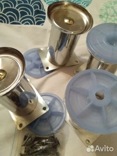 Комплект,мебельные ножки