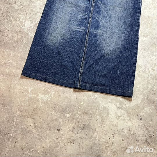 Широкие джинсы