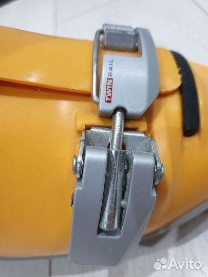 Ботинки для горных лыж