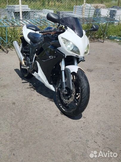 Мотоцикл GX-R250