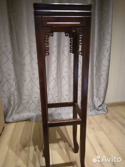 Продам подставку для цветы