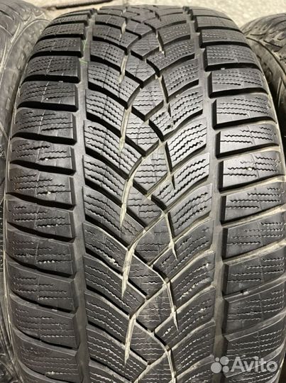 Goodyear UltraGrip 8 Performance 245/45 R18