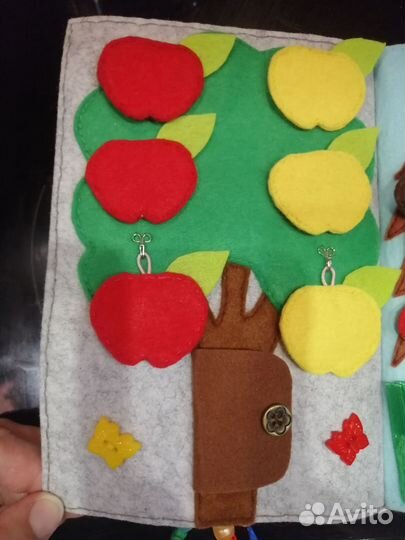 Развивающая книжка из фетра