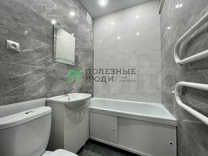 2-к. квартира, 43 м², 5/5 эт.