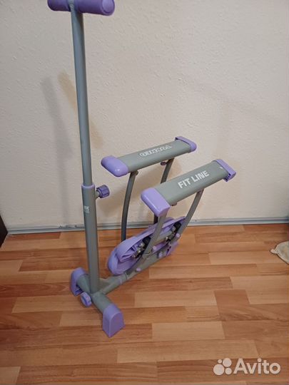 Силовой тренажер для ног и ягодиц