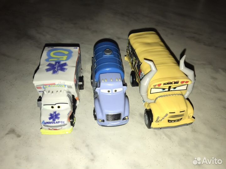 Машинки из м/ф «Тачки»