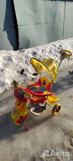 Трехколесный велосипед-коляска