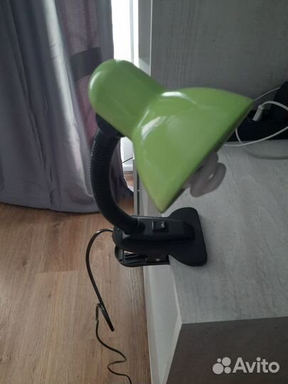 Лампа настольная