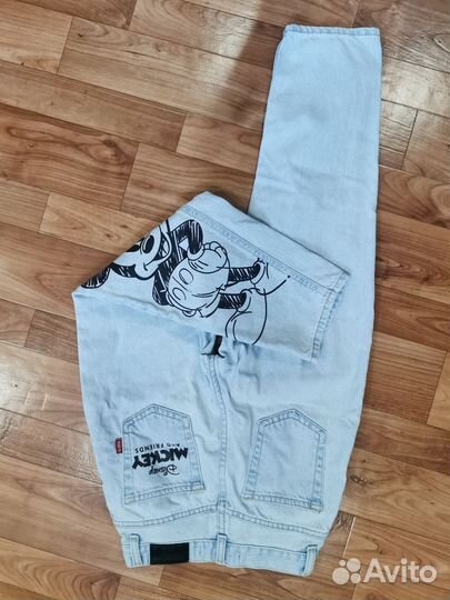 Джинсы бананы на девочку