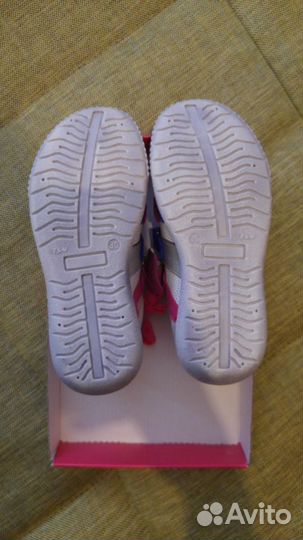 Полуботинки кроссовки новые Elegami 30 размер