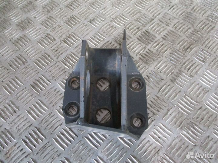 Кронштейн стойки стабилизатора левый DAF 1629924