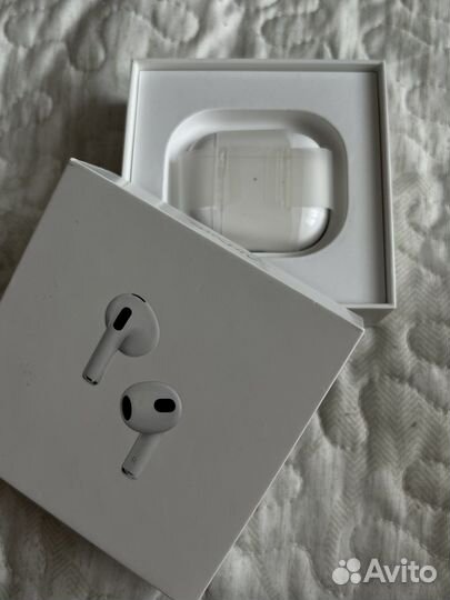 Беспроводные наушники apple airpods 3