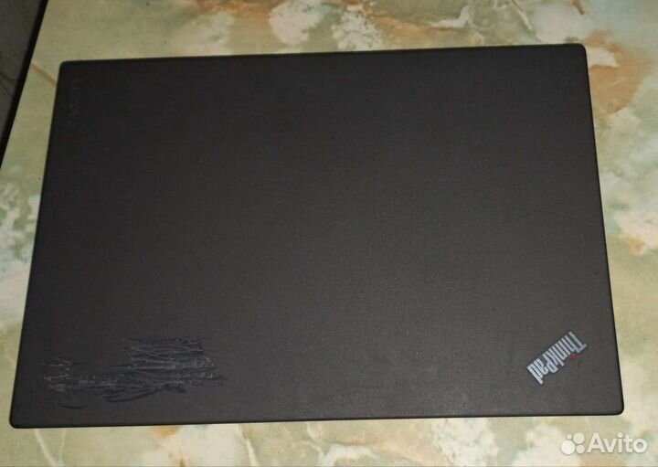 Lenovo ThinkPad X270