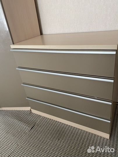 Спальный гарнитур