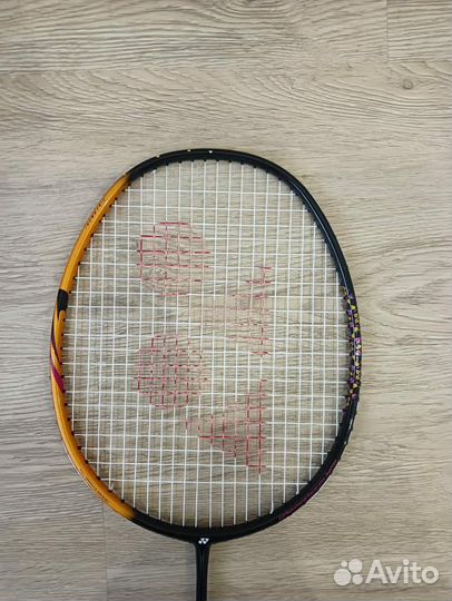 Ракетка для бадминтона yonex