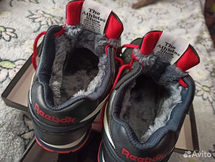Кроссовки reebok новые зима