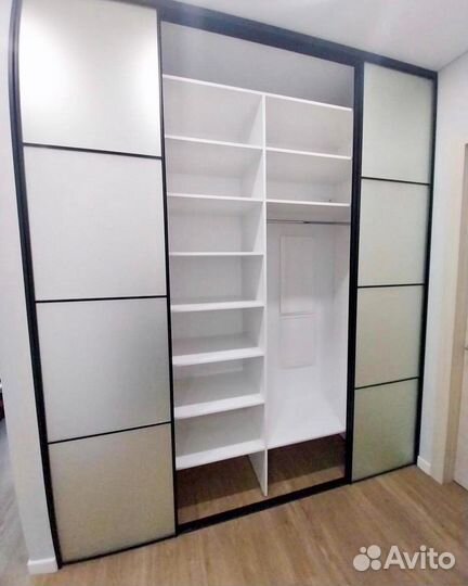 Шкаф купе встроенный