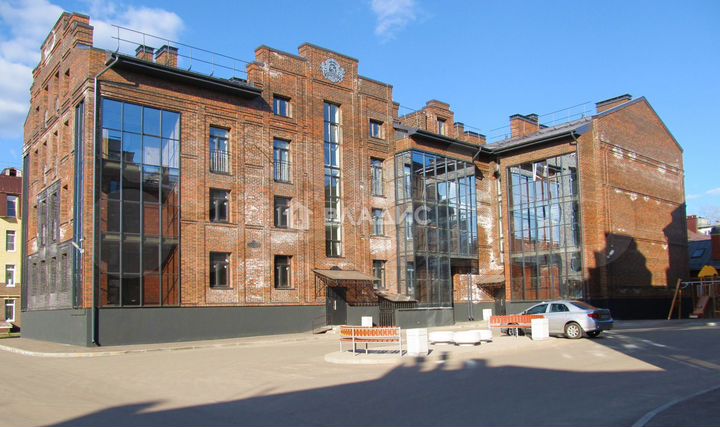 3-к. квартира, 90,3 м², 2/4 эт.