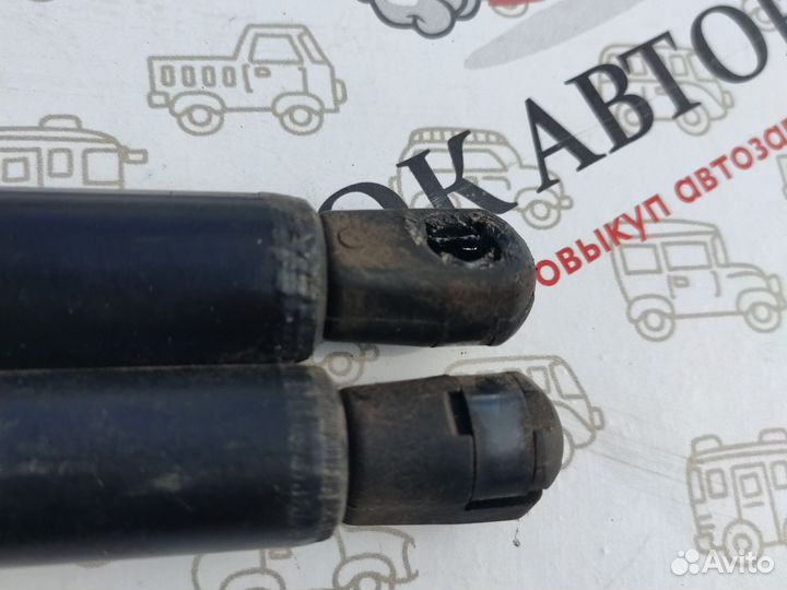 Газовые упоры крышки багажника калина 2 универсал